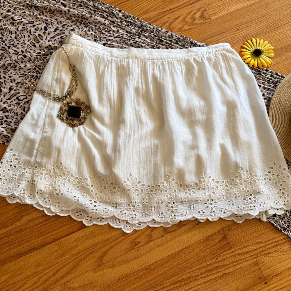 🩷 OLD NAVY; Adorable Ivory Short Eyelet 100% Cotton w/Lining Skirt; Misses XL!
